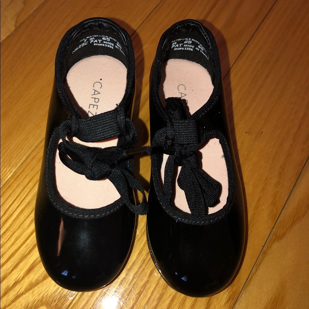 Capezio Toddler Girl Tap Dance Shoes.